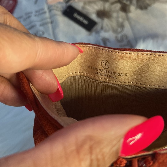 Gently worn !! Size 10 Peep toe boot! - Picture 4 of 4